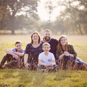 Outdoor location family portrait photography session